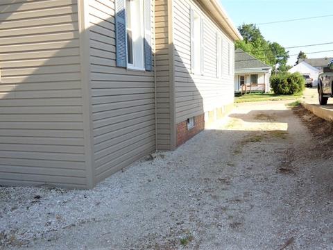 352 E Florence St, Oglesby, IL 61348 photo 18
