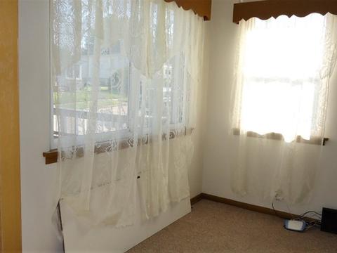 352 E Florence St, Oglesby, IL 61348 photo 9
