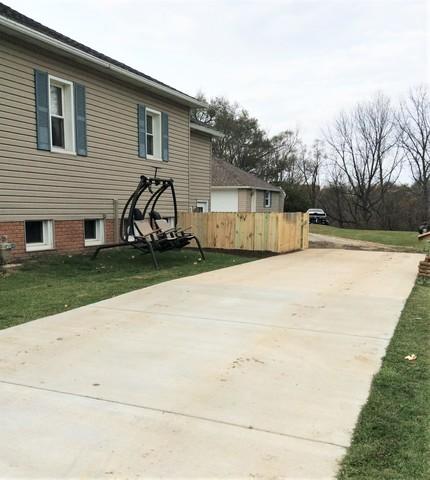 352 E Florence St, Oglesby, IL 61348 photo 15