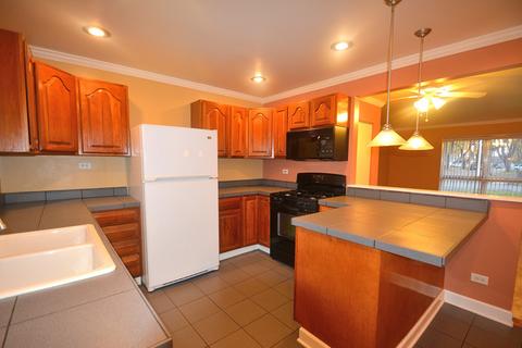 216 W Jeffery Ave, Wheeling, IL 60090 photo 6
