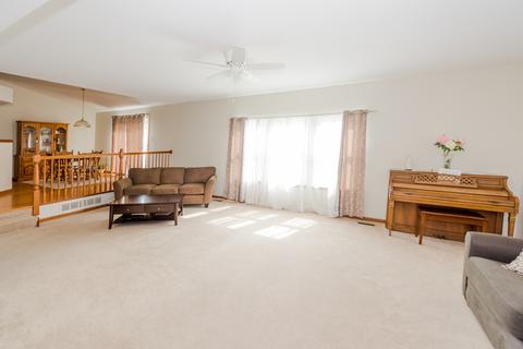 2914 Twin Falls Dr, Plainfield, IL 60586 photo 4