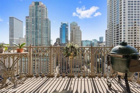 21 E Huron St #2404, Chicago, IL 60611 photo 10