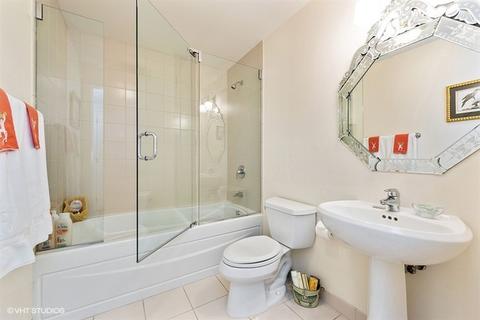 21 E Huron St #2404, Chicago, IL 60611 photo 9