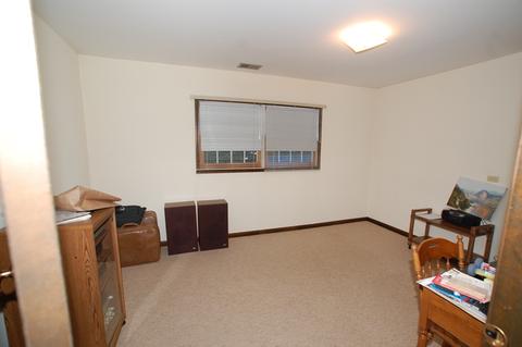 1320 Fairmont Rd, Hoffman Estates, IL 60169 photo 16