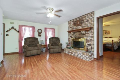 212 227th St, Steger, IL 60475 photo 2