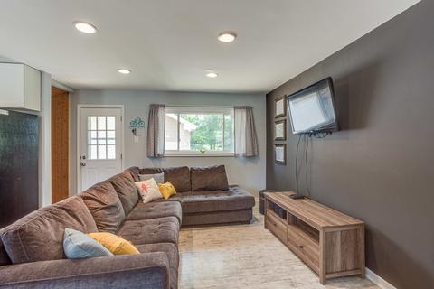 905 E Irving Park Rd, Itasca, IL 60143 photo 3