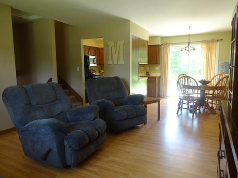 1686 Gary Ave, Aurora, IL 60505 photo 3