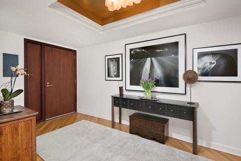 132 E Delaware Pl #5002, Chicago, IL 60611 photo 2