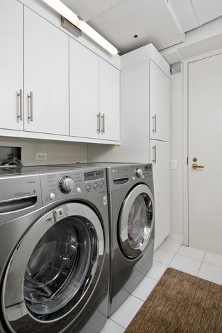 132 E Delaware Pl #5002, Chicago, IL 60611 photo 13