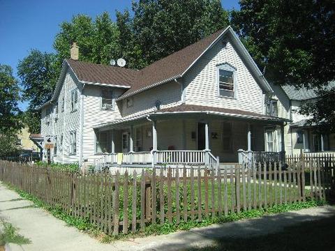 424 Division St, Elgin, IL 60120 photo 1