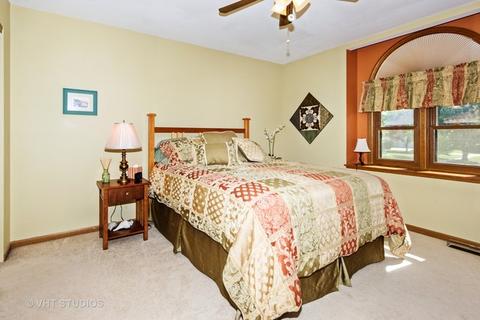 211 Deerpath Dr, Minooka, IL 60447 photo 13