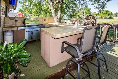 211 Deerpath Dr, Minooka, IL 60447 photo 17
