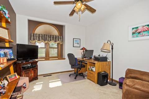 211 Deerpath Dr, Minooka, IL 60447 photo 14