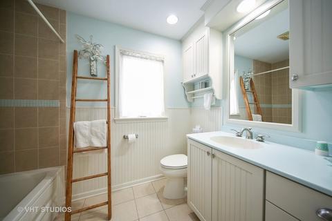 409 E 11th Ave, Naperville, IL 60563 photo 18