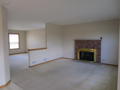 2524 E 6th St, Belvidere, IL 61008 photo 4