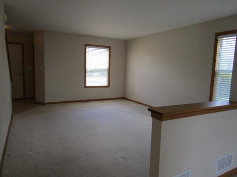 2524 E 6th St, Belvidere, IL 61008 photo 3