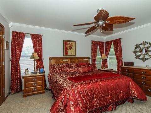 2228 Deerpath Dr, Elgin, IL 60123 photo 15
