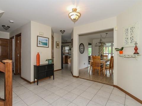 2228 Deerpath Dr, Elgin, IL 60123 photo 4
