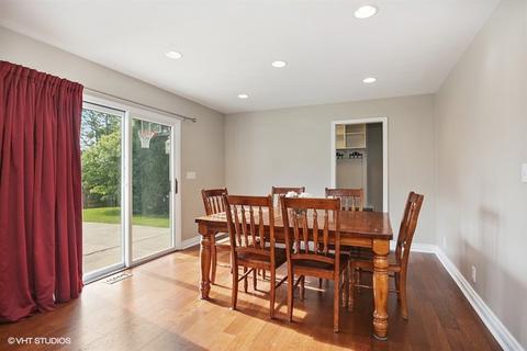 751 Mayfair Ln, Algonquin, IL 60102 photo 9