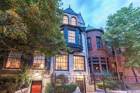 32 E Scott St, Chicago, IL 60610 photo 6