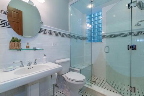 32 E Scott St, Chicago, IL 60610 photo 25