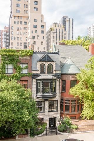 32 E Scott St, Chicago, IL 60610 photo 4