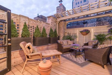 32 E Scott St, Chicago, IL 60610 photo 34