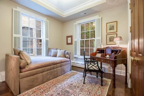 32 E Scott St, Chicago, IL 60610 photo 27