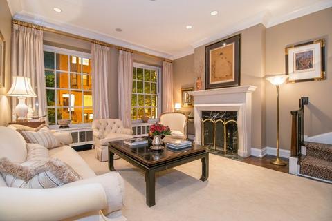 32 E Scott St, Chicago, IL 60610 photo 14