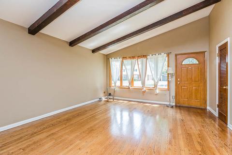 1024 Perda Ln, Des Plaines, IL 60016 photo 3