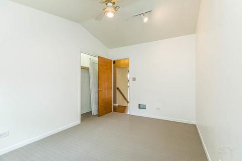 1024 Perda Ln, Des Plaines, IL 60016 photo 14