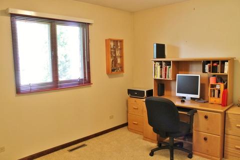 311 Bell Dr, Cary, IL 60013 photo 8