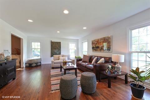 4030 Michelline Ln, Northbrook, IL 60062 photo 3