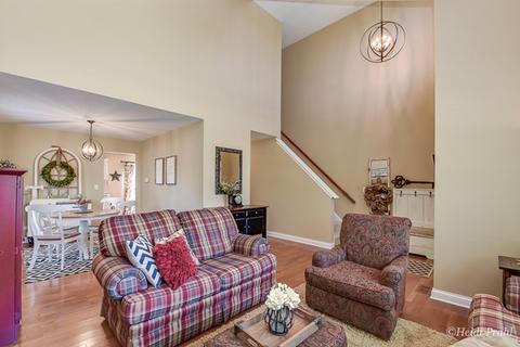 2223 Beaumont Ct, Aurora, IL 60502 photo 5