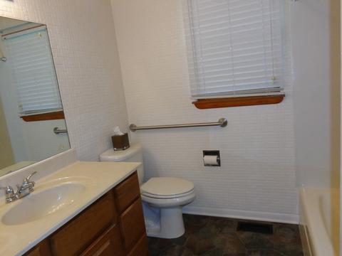 40 Strasma West Dr, Kankakee, IL 60901 photo 14