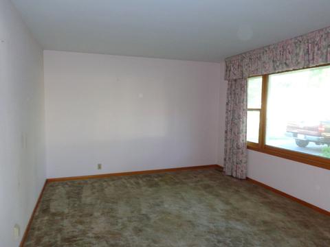 40 Strasma West Dr, Kankakee, IL 60901 photo 3