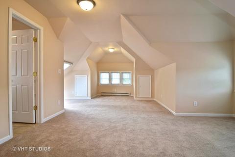 552 Center St, Elgin, IL 60120 photo 8