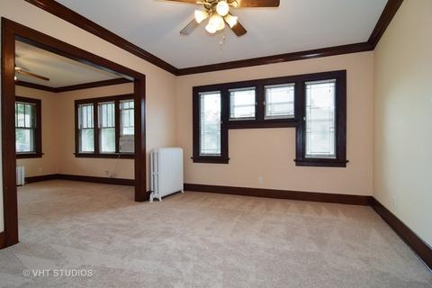 552 Center St, Elgin, IL 60120 photo 3