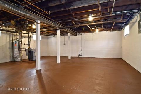 552 Center St, Elgin, IL 60120 photo 10