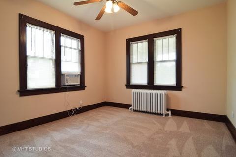 552 Center St, Elgin, IL 60120 photo 5