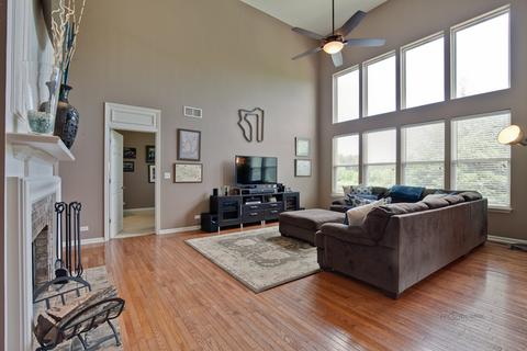 1530 Mcclellan Dr, Lindenhurst, IL 60046 photo 18