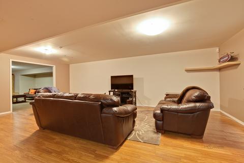 1530 Mcclellan Dr, Lindenhurst, IL 60046 photo 32