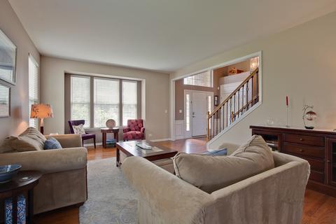 1530 Mcclellan Dr, Lindenhurst, IL 60046 photo 7