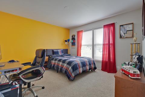 1530 Mcclellan Dr, Lindenhurst, IL 60046 photo 28