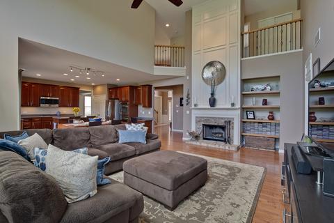 1530 Mcclellan Dr, Lindenhurst, IL 60046 photo 17