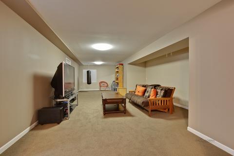 1530 Mcclellan Dr, Lindenhurst, IL 60046 photo 34