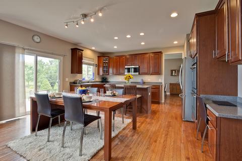 1530 Mcclellan Dr, Lindenhurst, IL 60046 photo 10