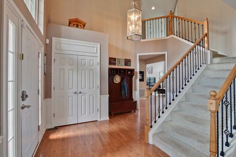1530 Mcclellan Dr, Lindenhurst, IL 60046 photo 5