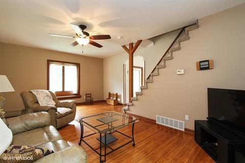 203 E Blackman St, Harvard, IL 60033 photo 3