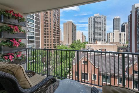 1 E Schiller St #8D, Chicago, IL 60610 photo 15